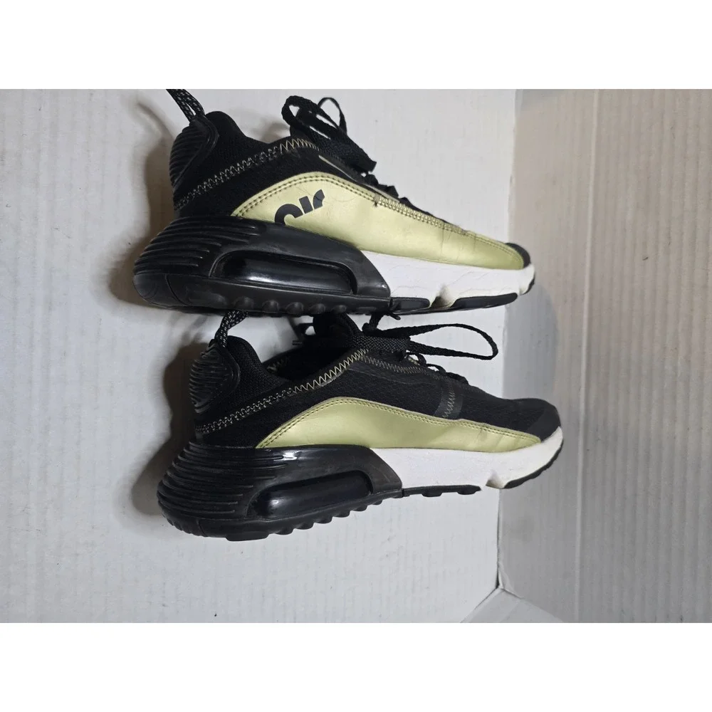 Nike step up